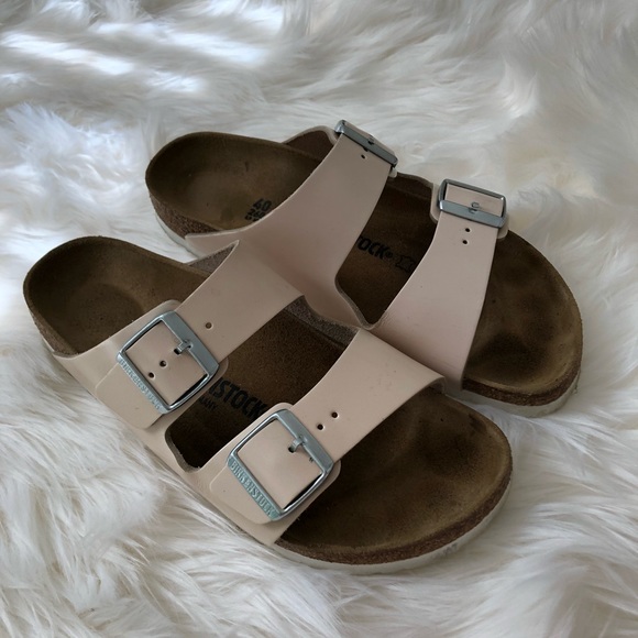 Birkenstock Shoes - Birkenstock Natural Leather Arizona Sandals